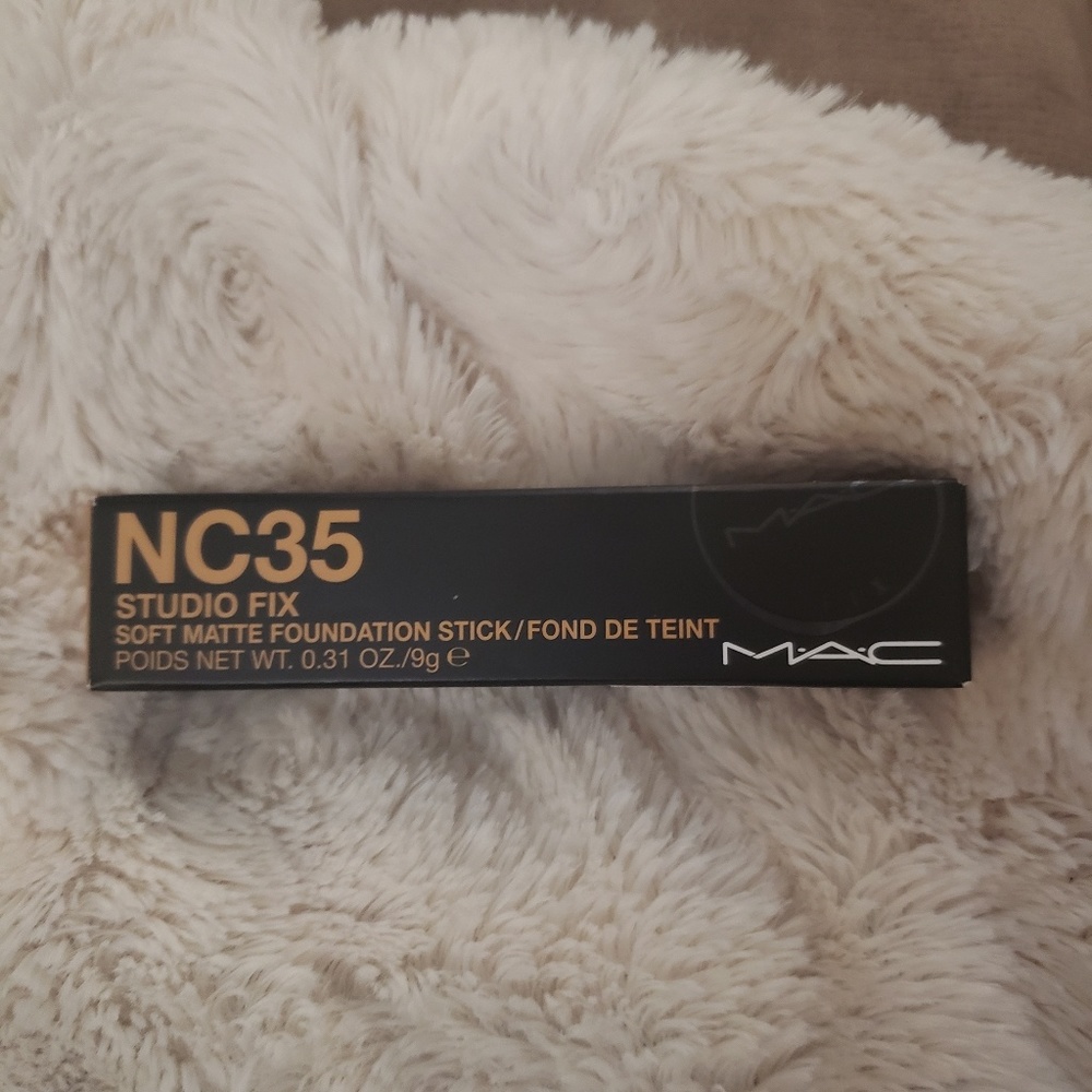 Mac studio fix stick foundation